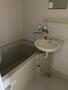 バス・シャワールーム　コンパクトな浴室です。