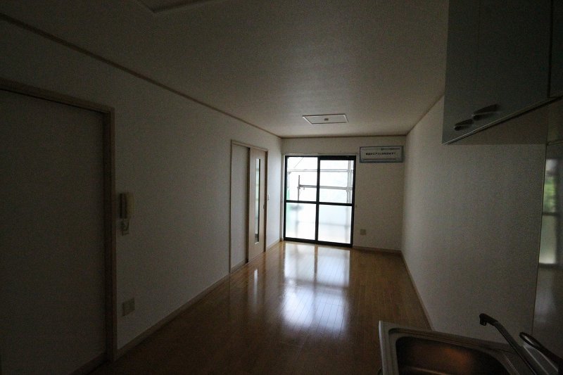 その他部屋・スペース　エアコン付きます。