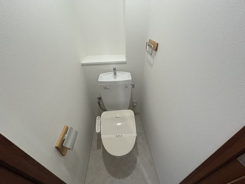 京阪中之島線 中之島駅 徒歩7分 14階建 築21年のトイレ写真
