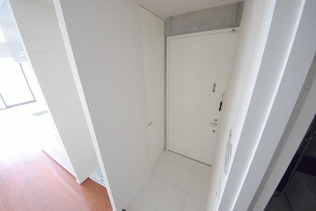玄関　収納もある玄関です