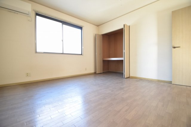 その他　北側洋室８帖