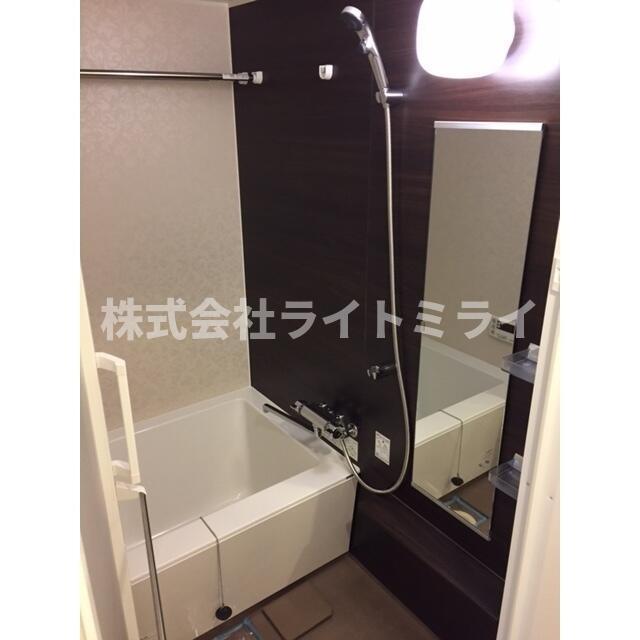 バス・シャワールーム　?