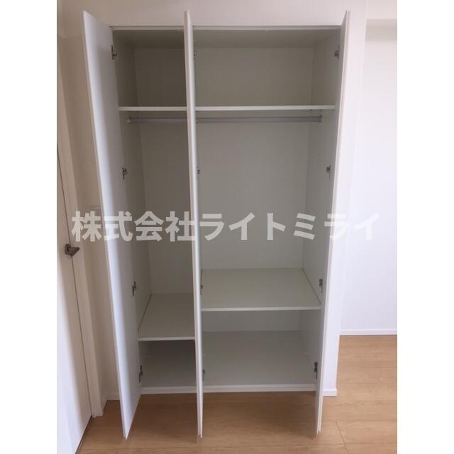 収納　?