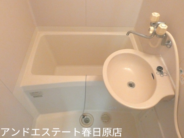 バス・シャワールーム　ワイドな浴槽