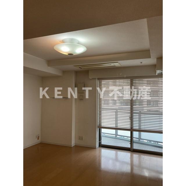 その他部屋・スペース　使い勝手のいい寝室です
