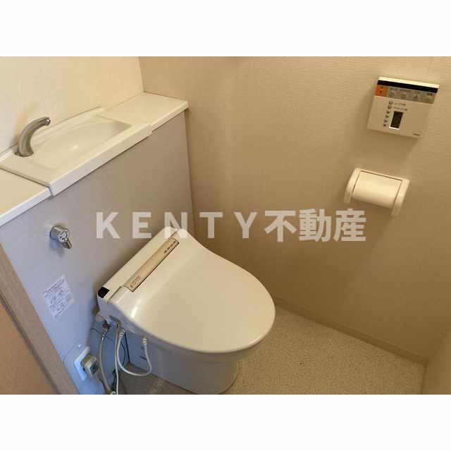 トイレ　コンパクトで使いやすいトイレです