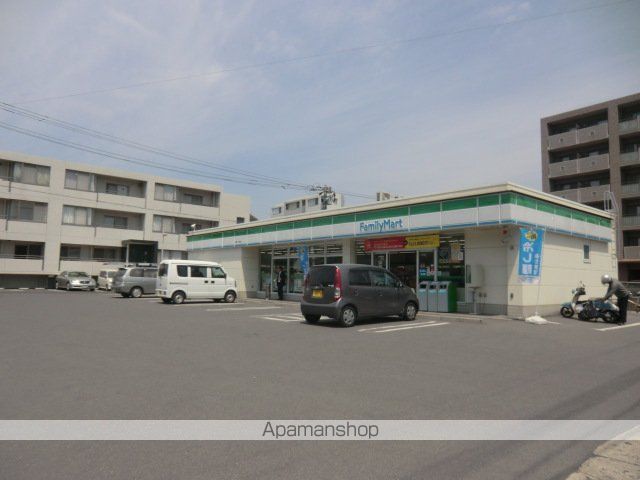 コンビニ　ファミリーマート宇宿一丁目店（コンビニ）まで85m