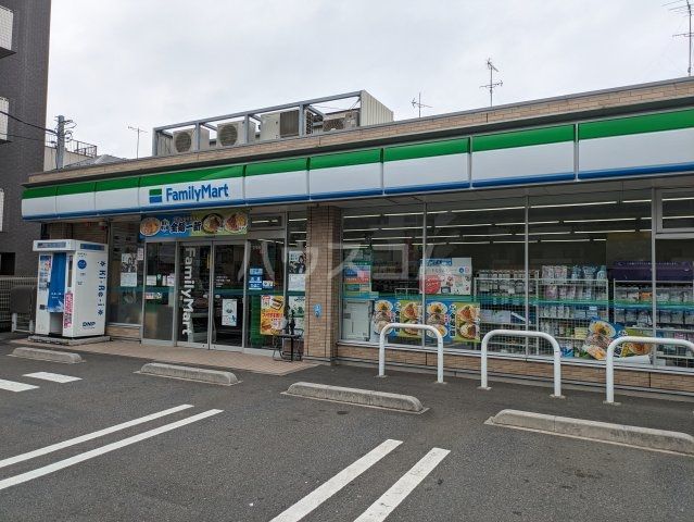 コンビニ　ファミリーマート 川崎川中島二丁目店（コンビニ）まで487m