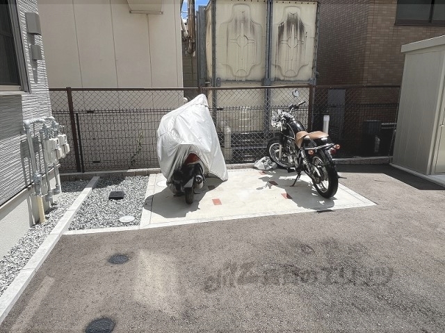 その他　バイク置き場