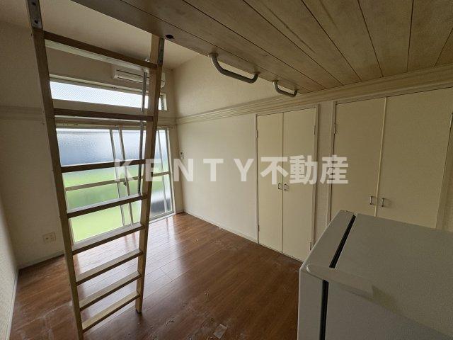 その他部屋・スペース　使い勝手のいい寝室です