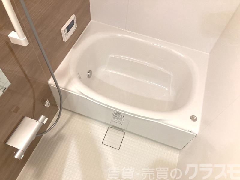 バス・シャワールーム　浴室乾燥機＆追い焚き機能付きバス♪