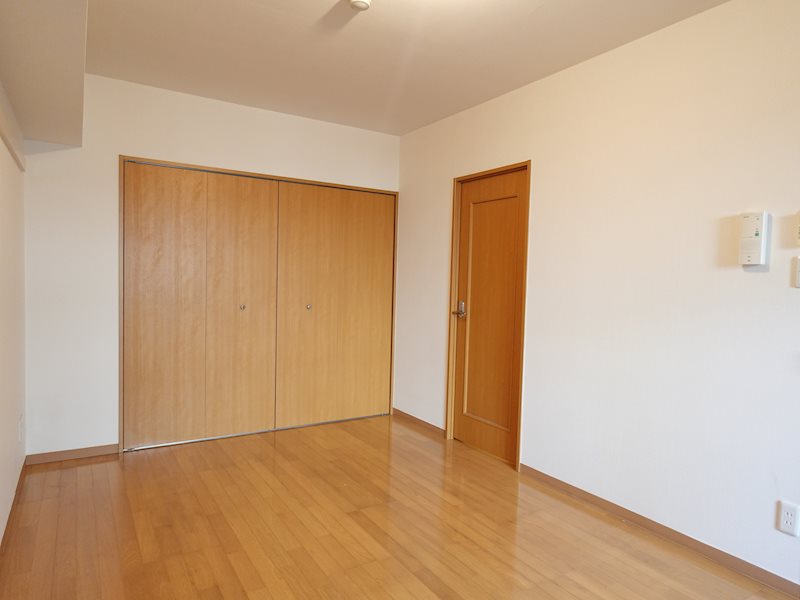 居室・リビング　2面採光のお部屋です！