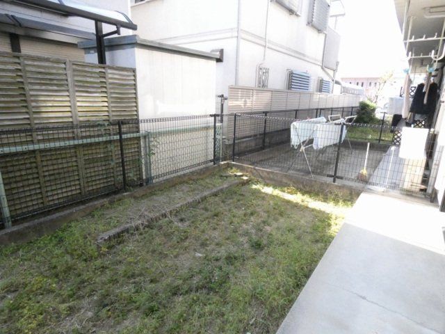 バルコニー　専用庭