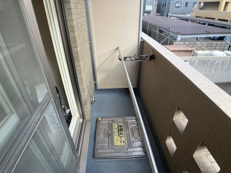バルコニー　バルコニーです。洗濯物を干したり一息ついたりできますね！