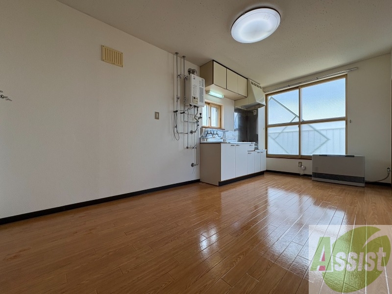 居室・リビング　広くてキレイなお部屋が広がっていて、充実した生活が送れそう。