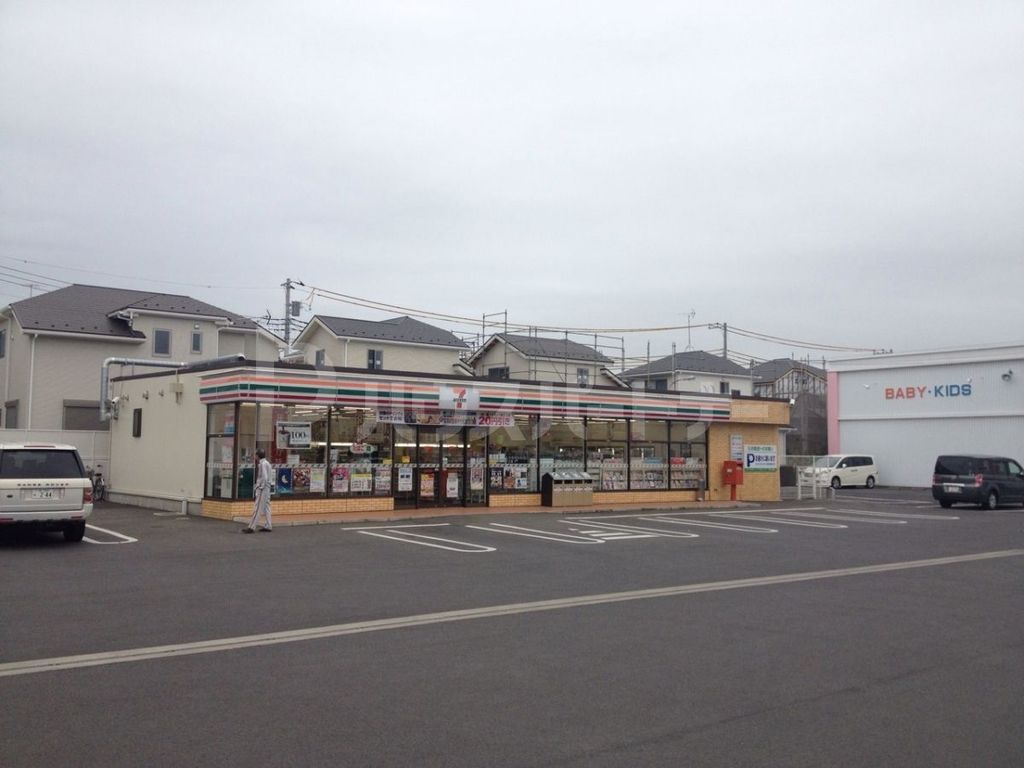 コンビニ　セブン-イレブン 流山野々下店（コンビニ）まで590m
