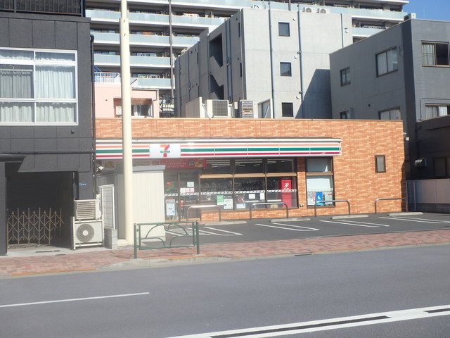 コンビニ　セブンイレブン江東扇橋店（コンビニ）まで204m