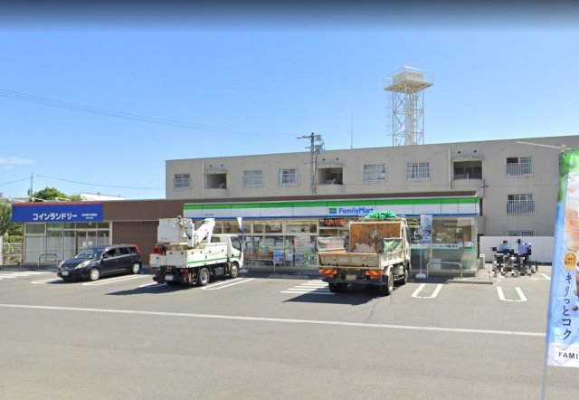 コンビニ　ファミリーマート　浜松入野店（コンビニ）まで400m
