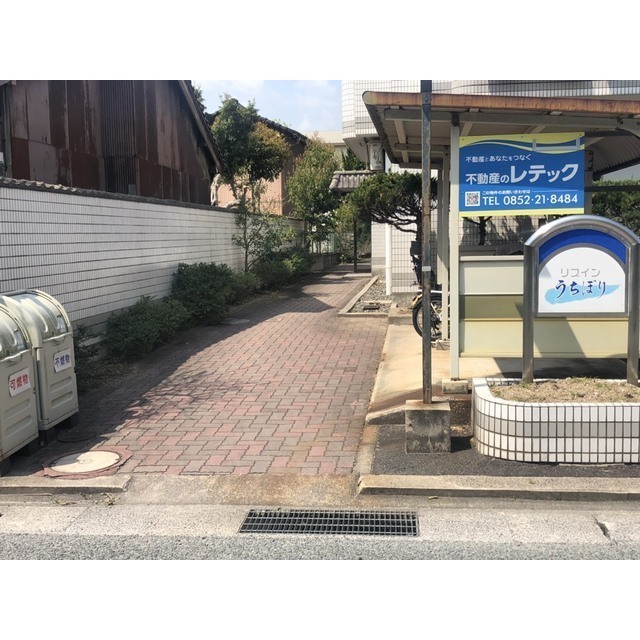 エントランス　正面入り口です
