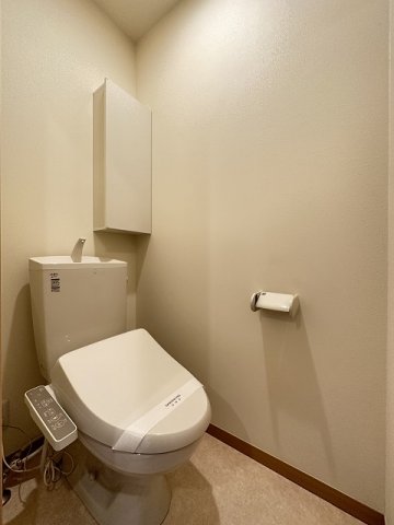 トイレ　トイレは温水洗浄便座付き♪人気のバストイレ別です♪トイレが独