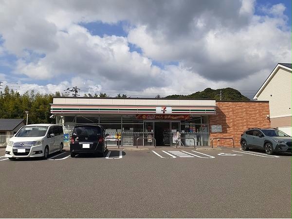 コンビニ　セブンイレブン伊万里松島町店（コンビニ）まで395m