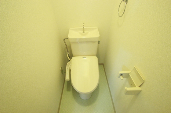 トイレ　※別の部屋の写真です※