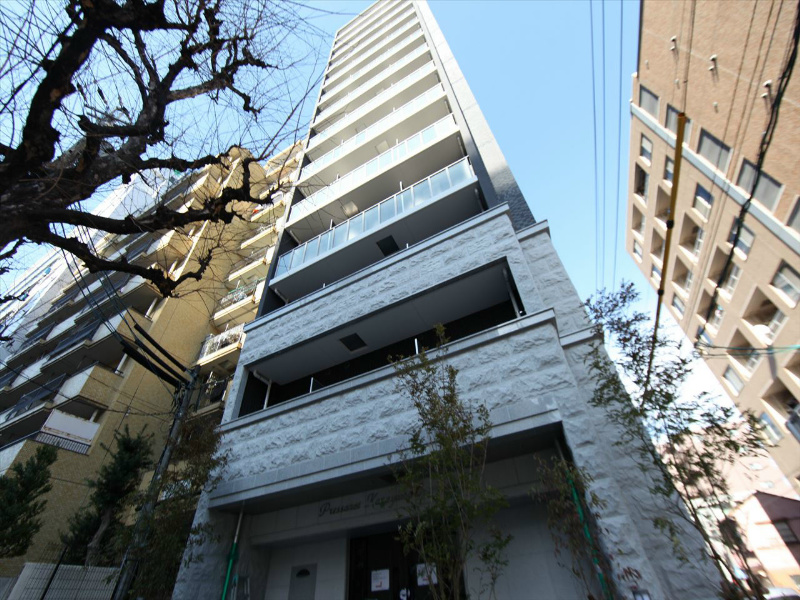 建物外観　外観　宅配ＢＯＸ付　防犯カメラ付　オートロック付