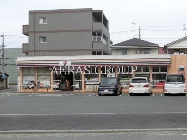 コンビニ　セブンイレブン川崎下小田中1丁目店（コンビニ）まで557m