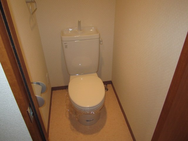トイレ　レーベスト平安