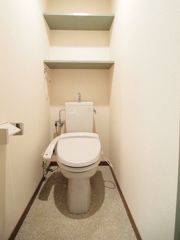 トイレ　ウォシュレット付きのトイレです。