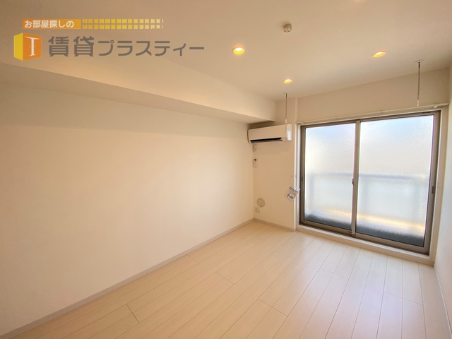 居室・リビング　使いやすい長方形のお部屋。