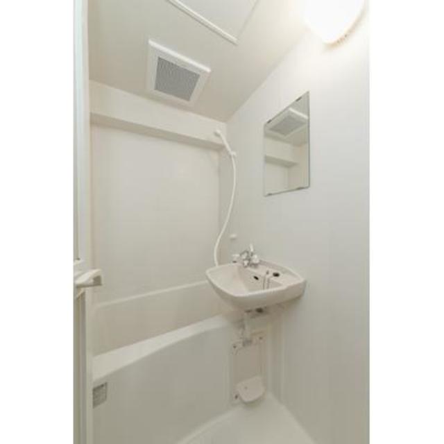 バス・シャワールーム　※写真は同タイプ住戸です。