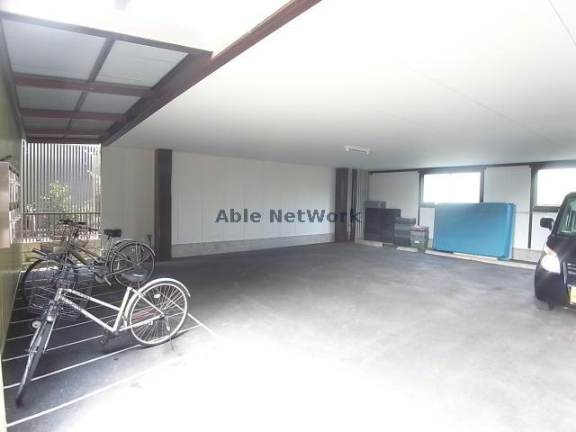 駐車場　駐車場