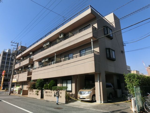 建物外観　お買物も便利な立地です。