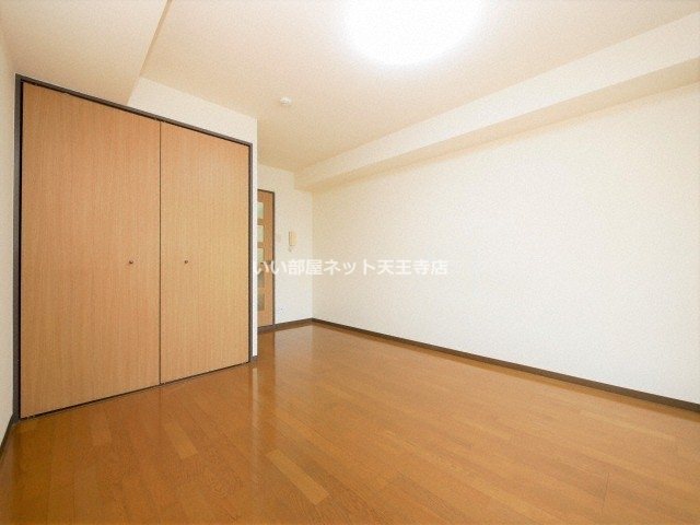 ファミールグランデサウス館の居間写真