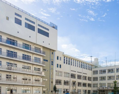 小学校　中央区立久松小学校（小学校）まで640m