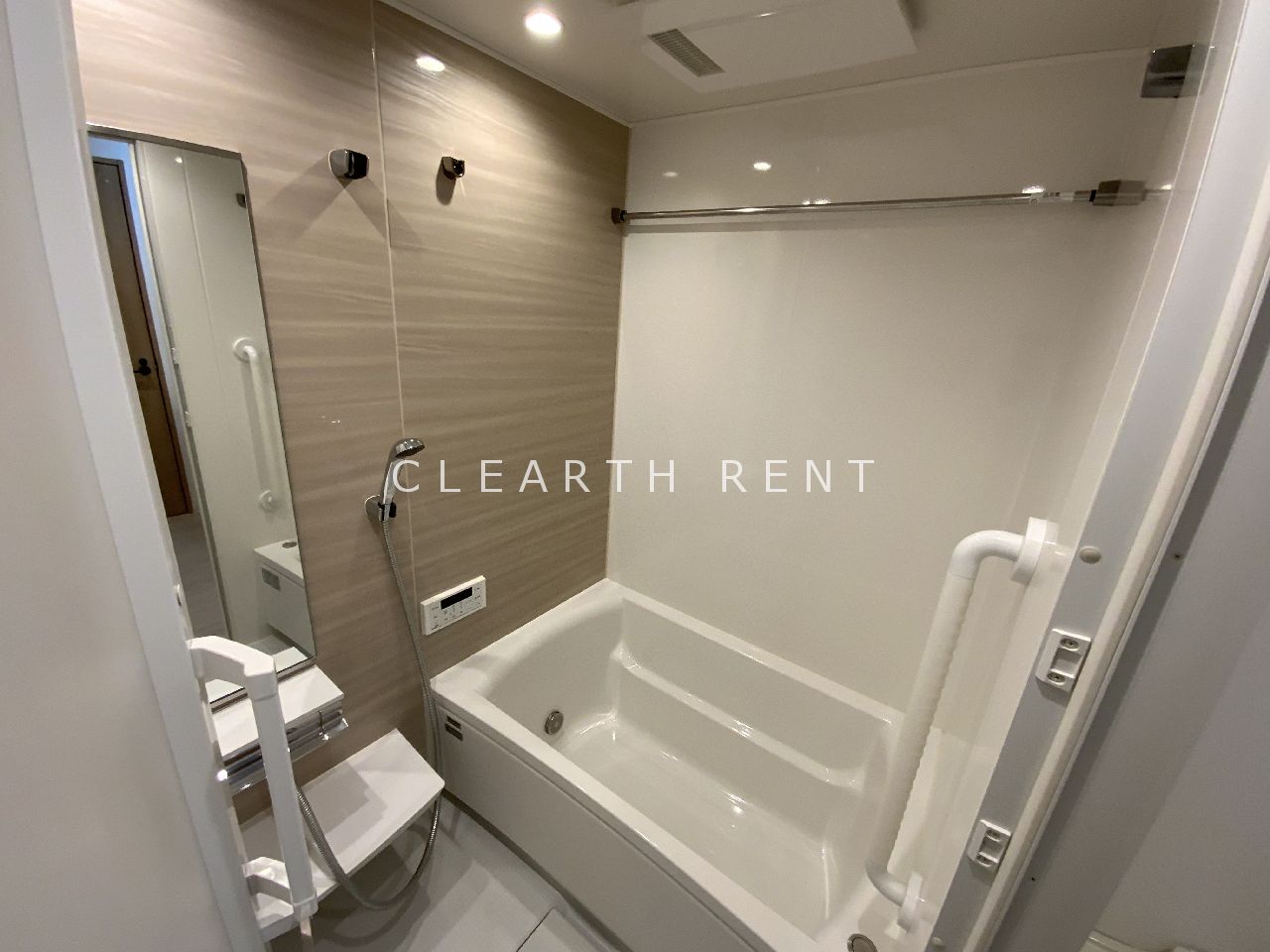 バス・シャワールーム　同タイプ別住戸写真となります。現況と異なる場合がございます。