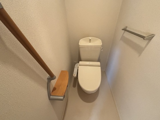 トイレ　※別部屋の写真です