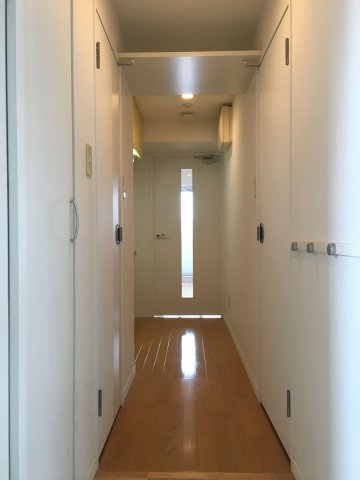 玄関　※別号室参考写真※