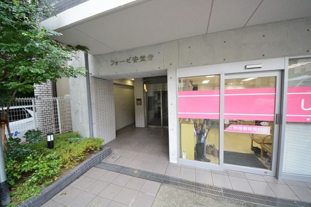 エントランス　フォーゼ安堂寺　エントランスアプローチ