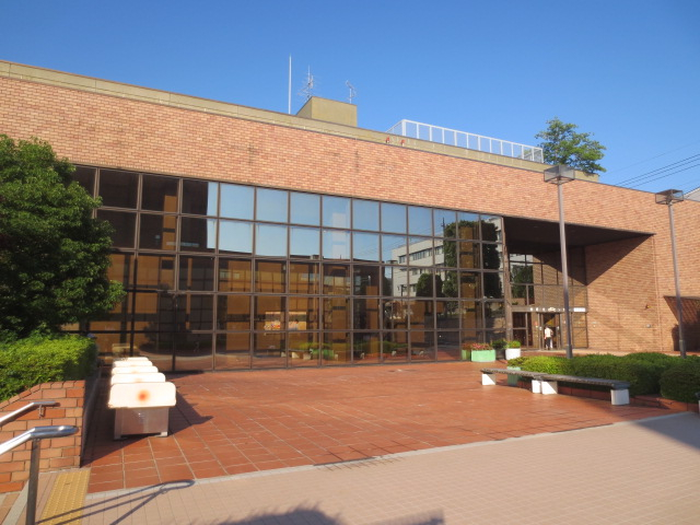 図書館　川崎市立宮前図書館（図書館）まで1365m