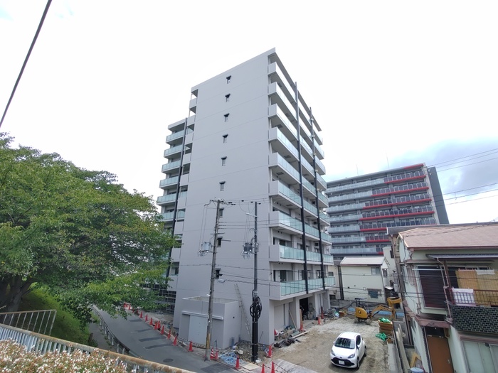 建物外観　建築中
