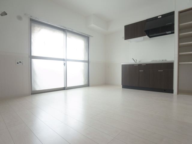 居室・リビング　お部屋（建築中写真）