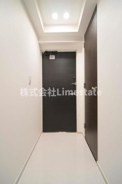 六本木エムケイアートレジデンスの玄関写真