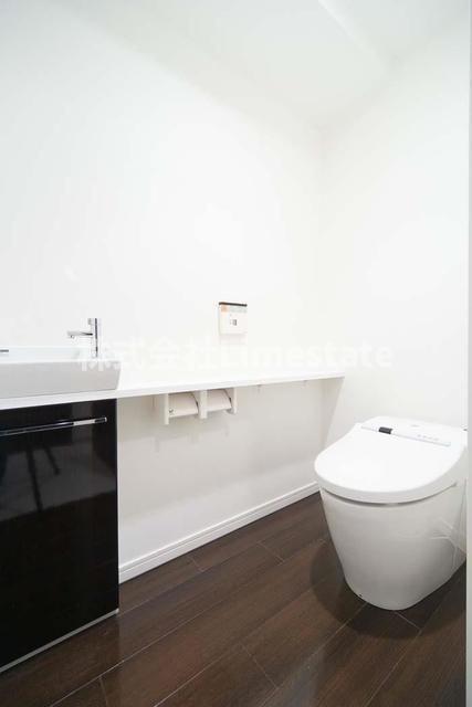 六本木エムケイアートレジデンスのトイレ写真