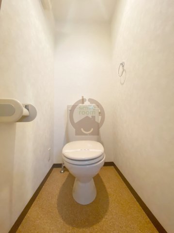 地下鉄千日前線 阿波座駅 徒歩3分 10階建 築23年のトイレ写真