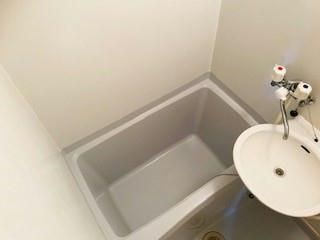レオパレスサンテラーの風呂写真
