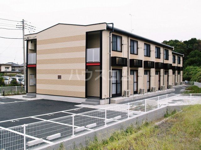 レオパレスサンテラーの外観写真