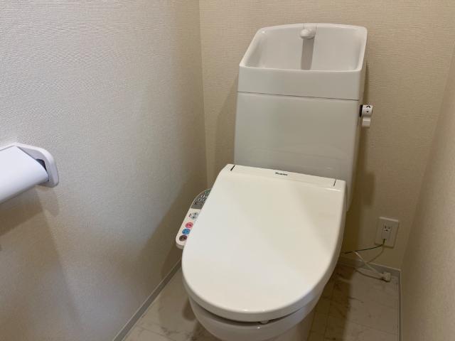 トイレ　ゆったりとした空間のトイレです