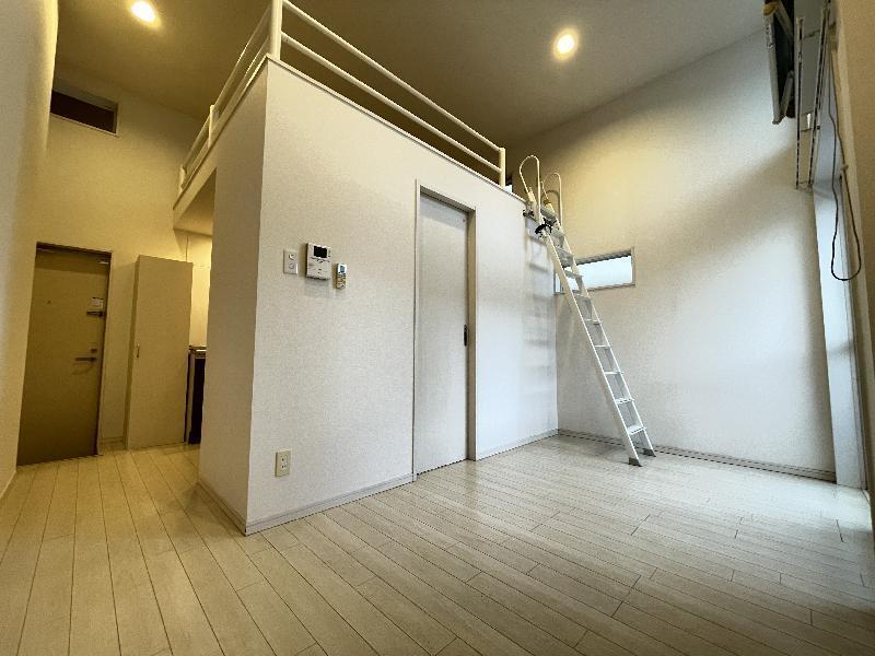 ＪＲ鹿児島本線 箱崎駅 徒歩13分 2階建 築17年の居間写真